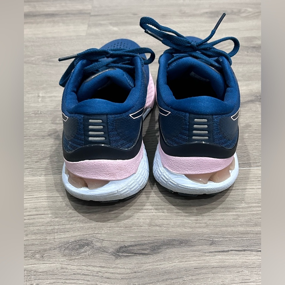 ❥𝙖𝙨𝙞𝙘𝙨: Women's Gel-Kayano 28 - Mako Blue Barely Rose - Picture 9 of 16